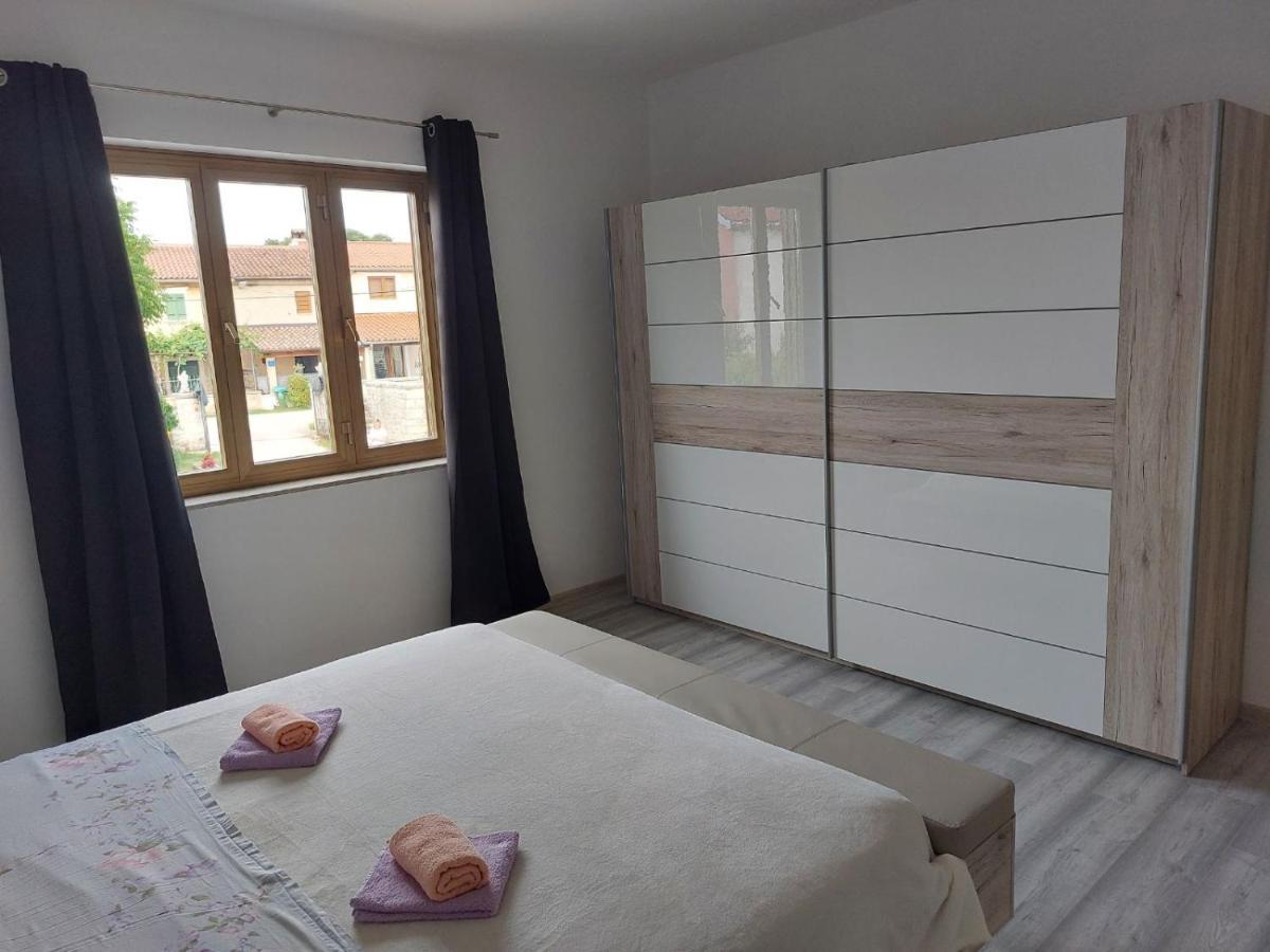 Apartments Baksa Kanfanar Eksteriør billede